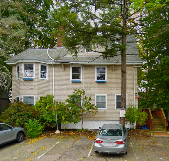 21 Kinross Rd, Brighton