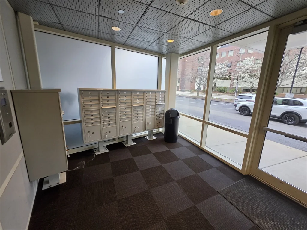 290 Pleasant St, Watertown