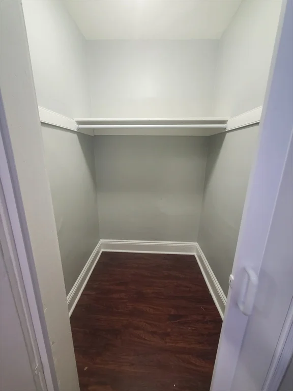 4 Abbotsford, Roxbury