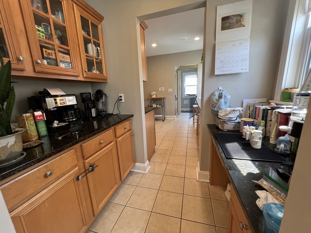 1 Chestnut St, Belmont