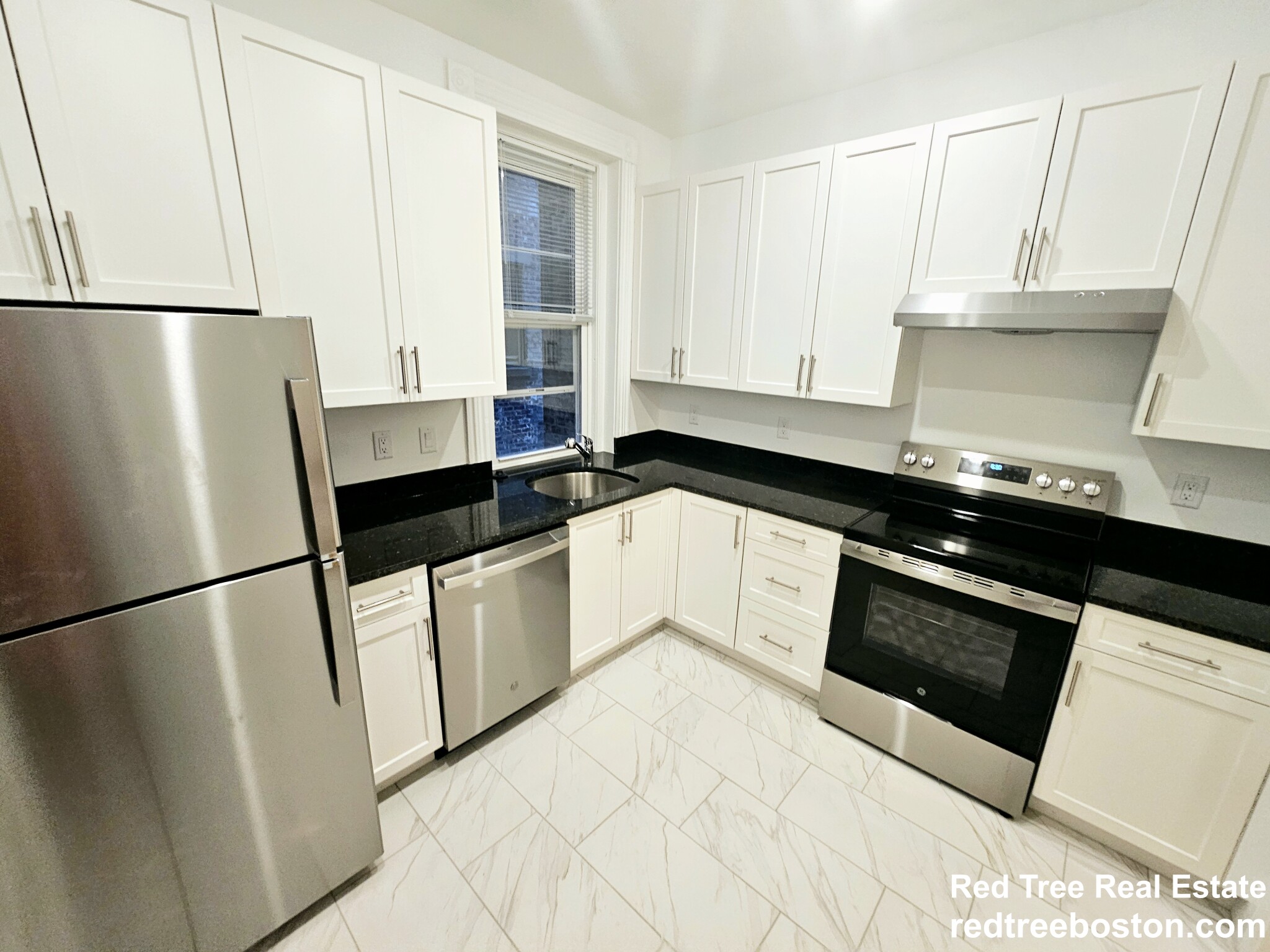 93 Marion St, Coolidge Corner