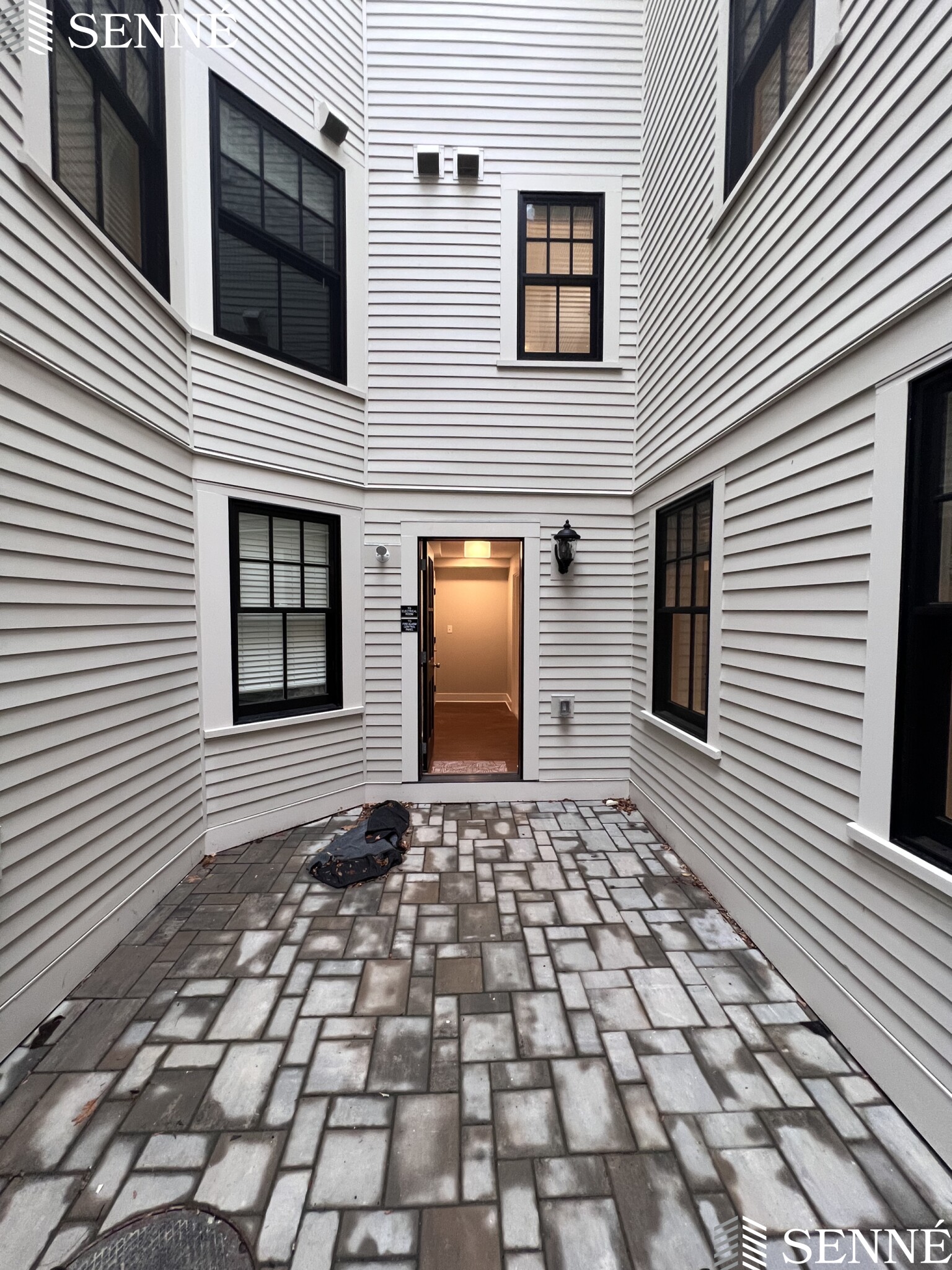 382 Harvard St, Mid-Cambridge