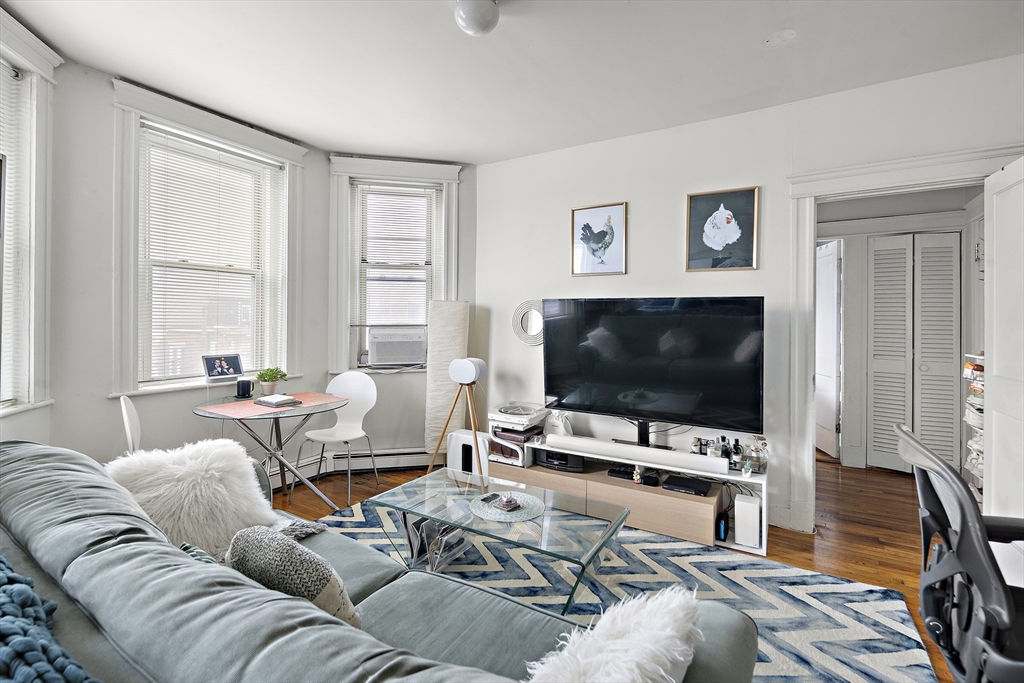 1677 Commonwealth Ave, Brighton