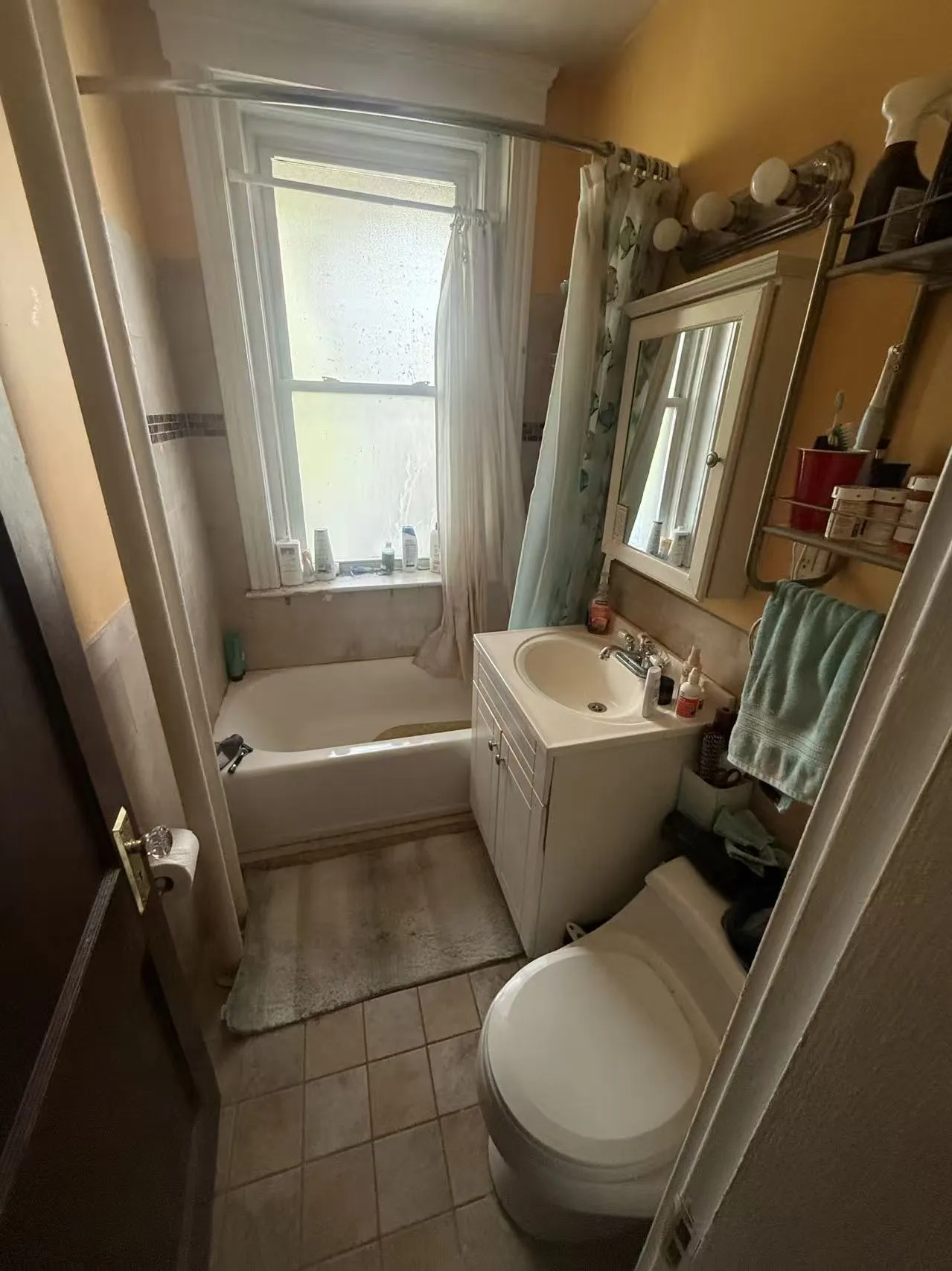 28 Quint Ave, Allston