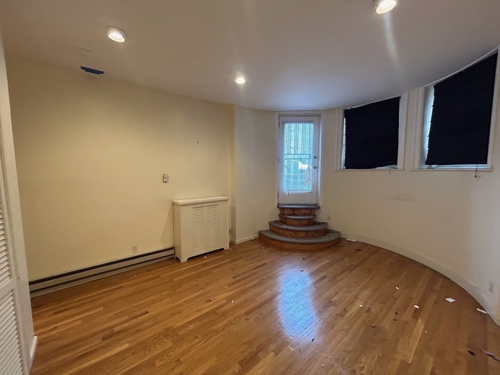 174 Commonwealth Ave, Back Bay