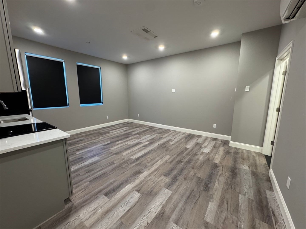 1473 N Shore Rd, Revere