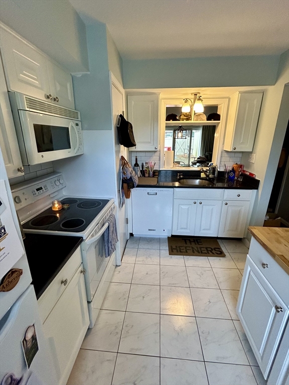 1603 Windsor Dr, Framingham