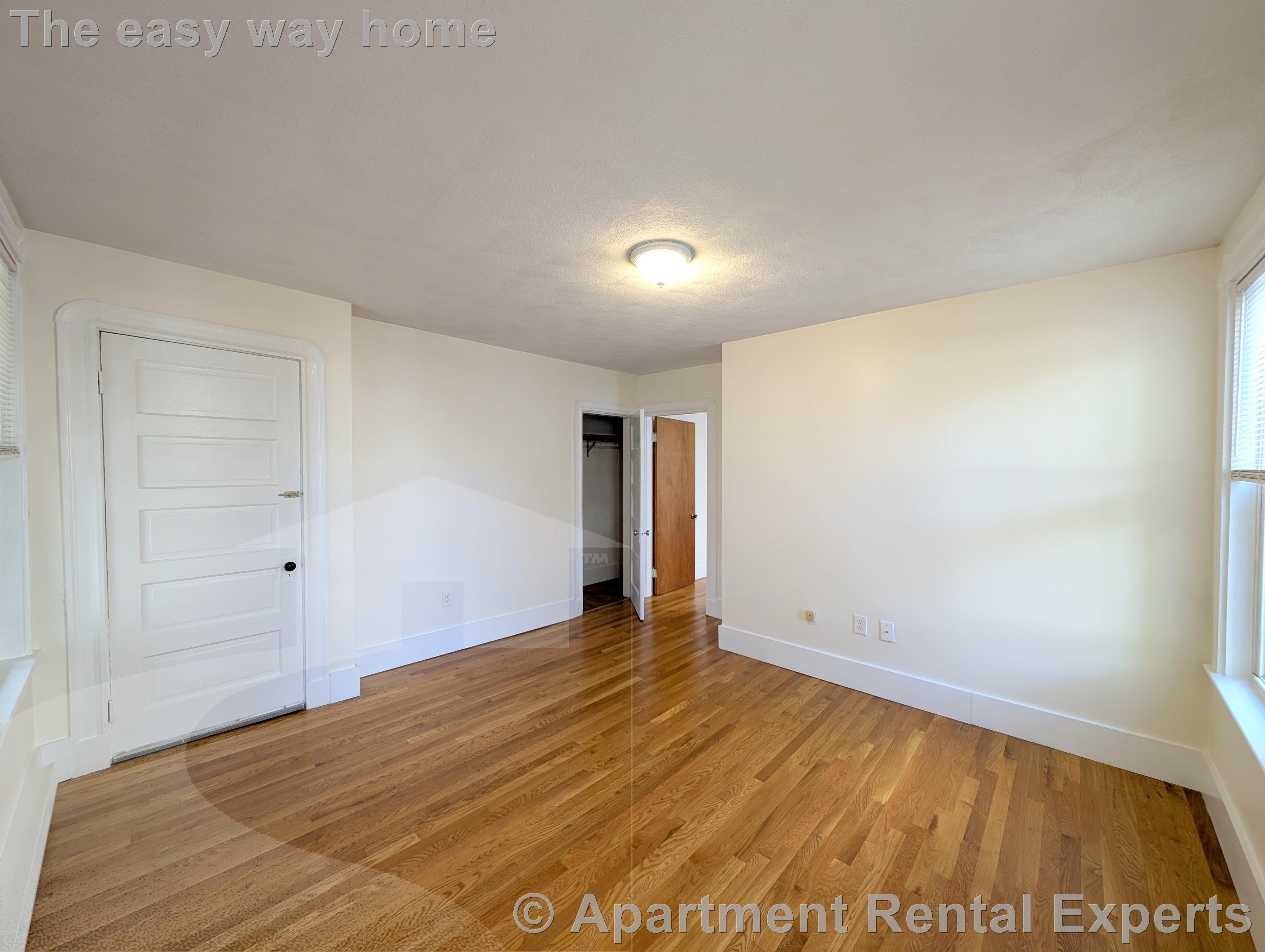 14 Garrison Ave, Teele Square