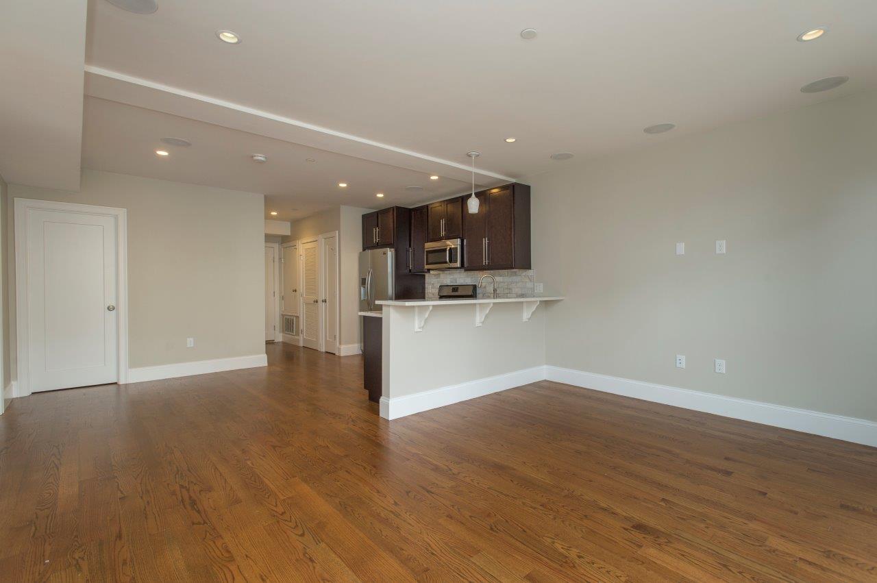 339 D St, South Boston