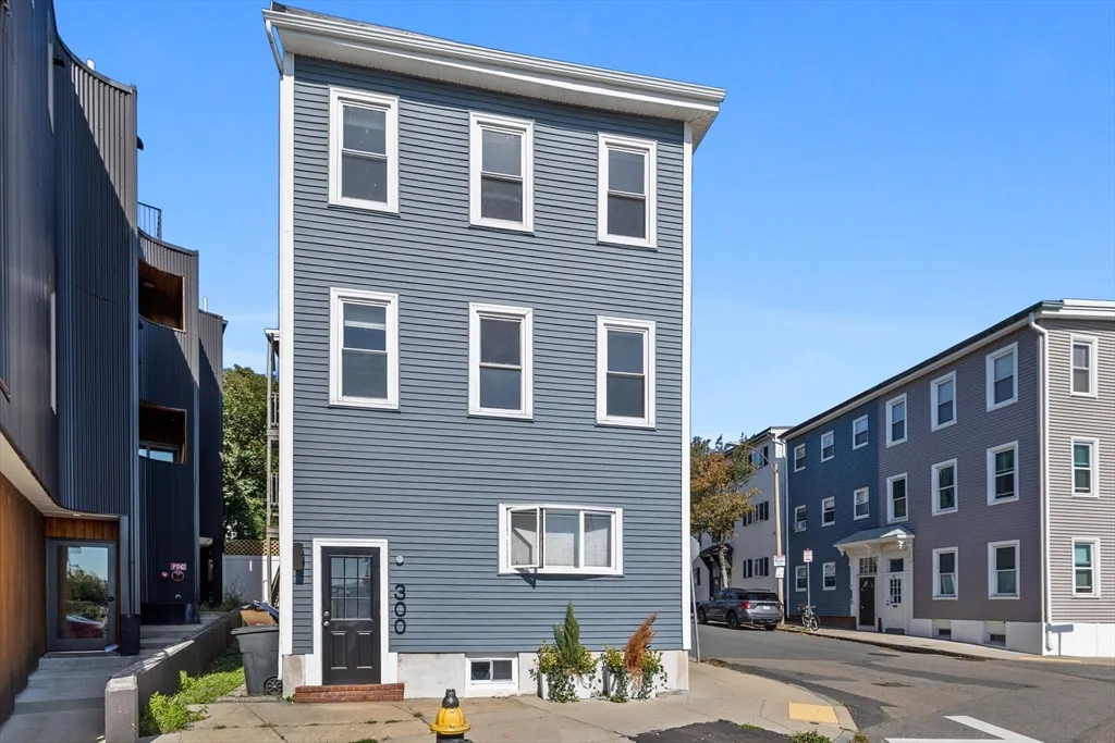 300 Marginal St, East Boston