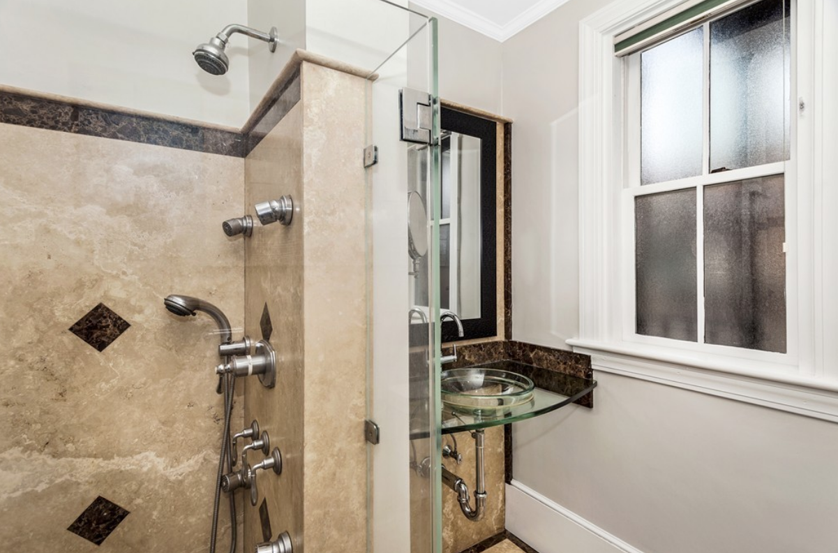 17 Holyoke St, South End