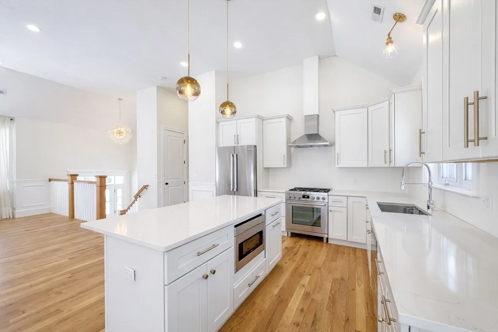 261 Main St, Shrewsbury