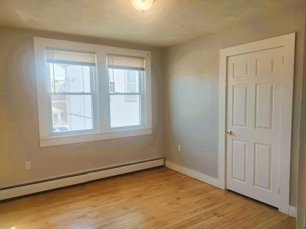 16 Wall St, Foxboro