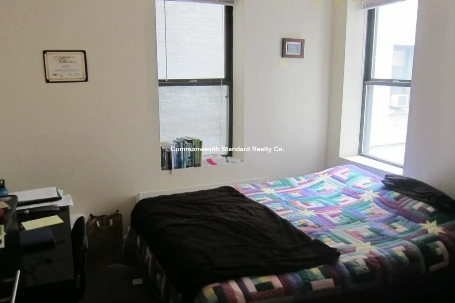 829 Beacon St, Fenway