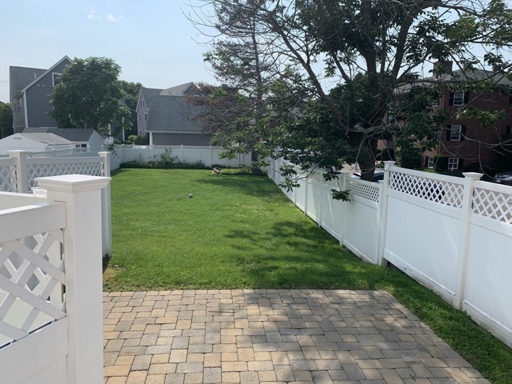 109 Farwell St, Newtonville