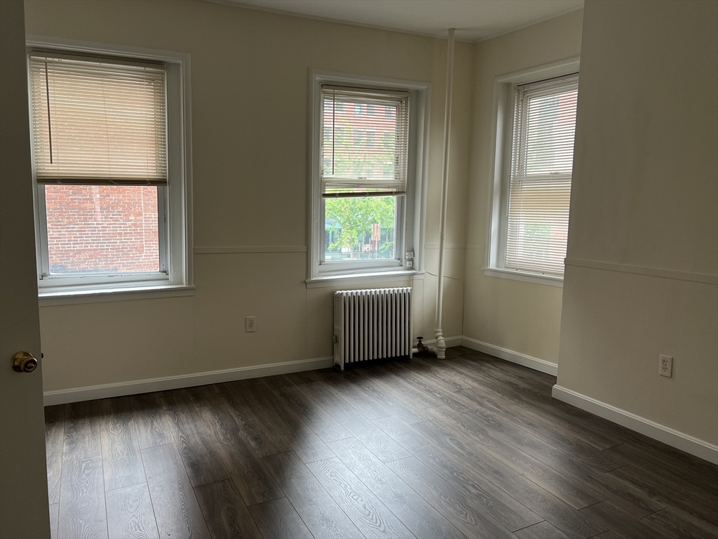 211 Harrison Ave, Midtown