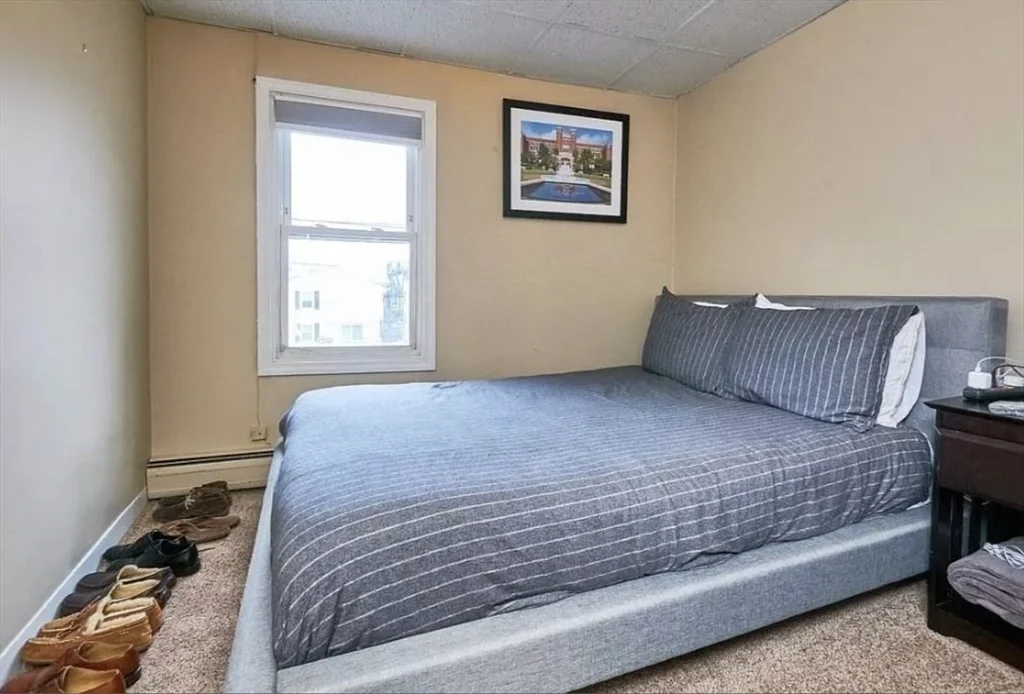 12 Emmet St, South Boston