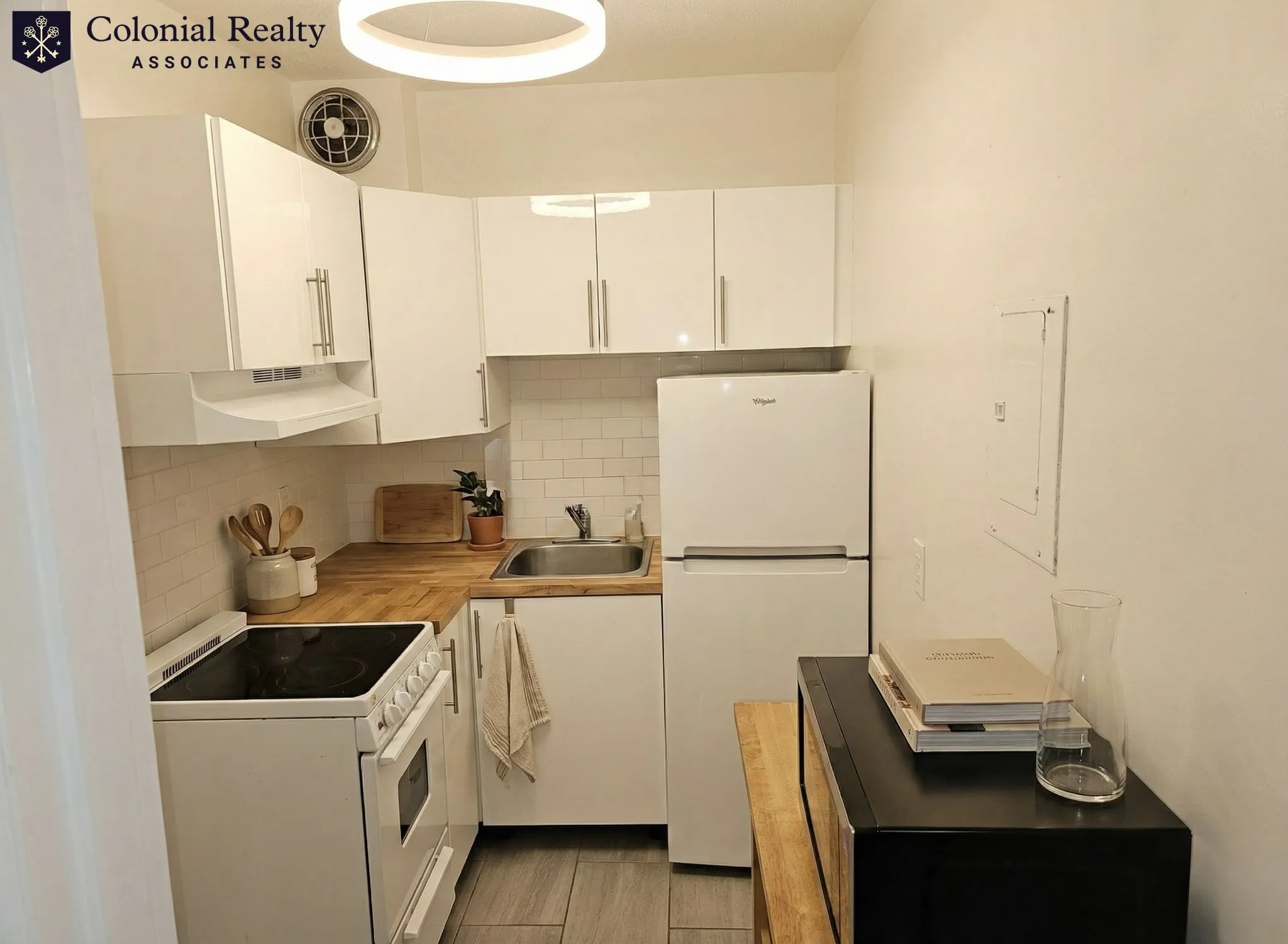 922 Beacon St, Fenway