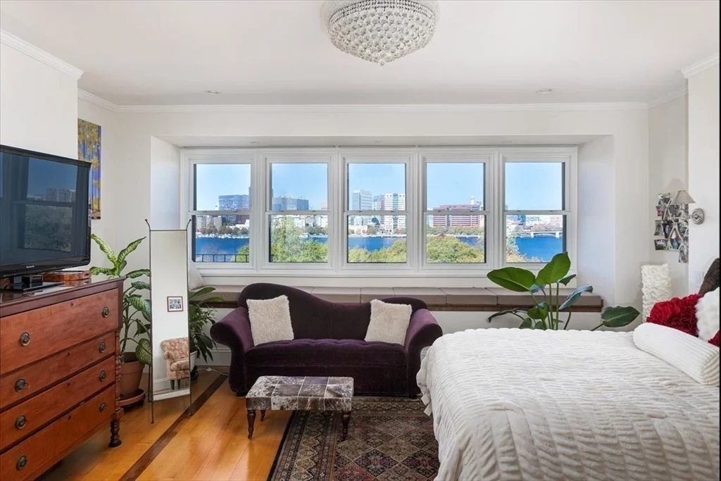 214 Beacon, Back Bay