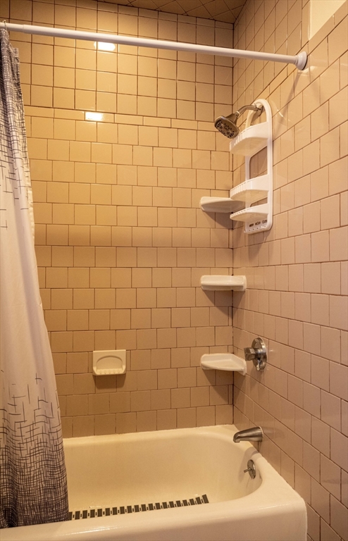 79 Heath St, Mission Hill