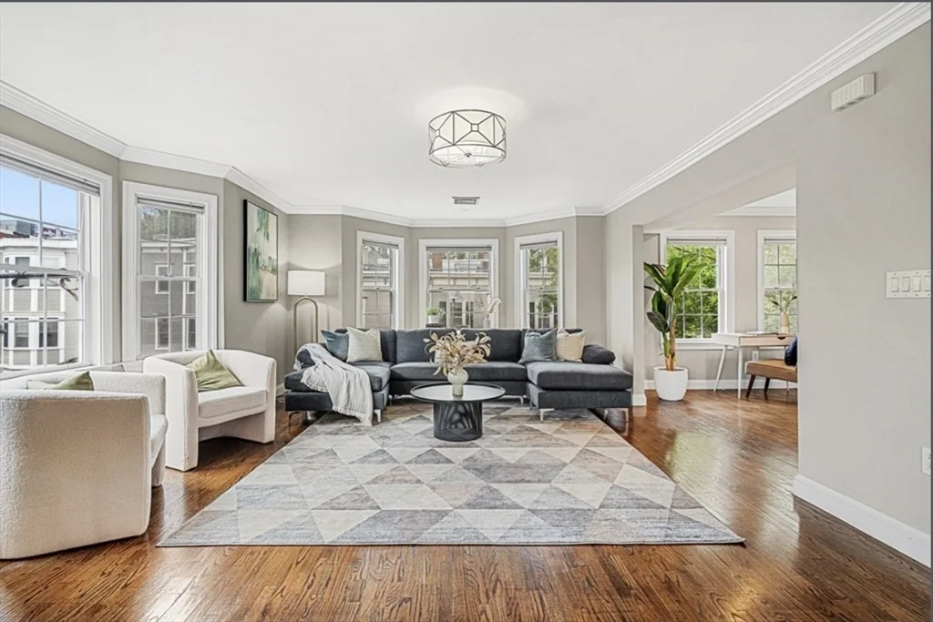 476 E 3rd St, South Boston