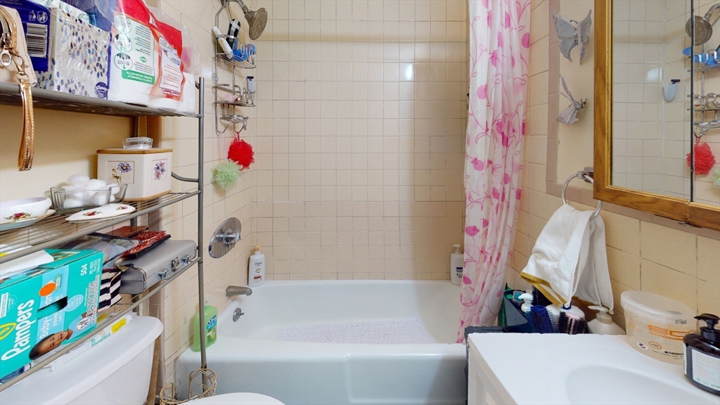 46 Plymouth St, Everett