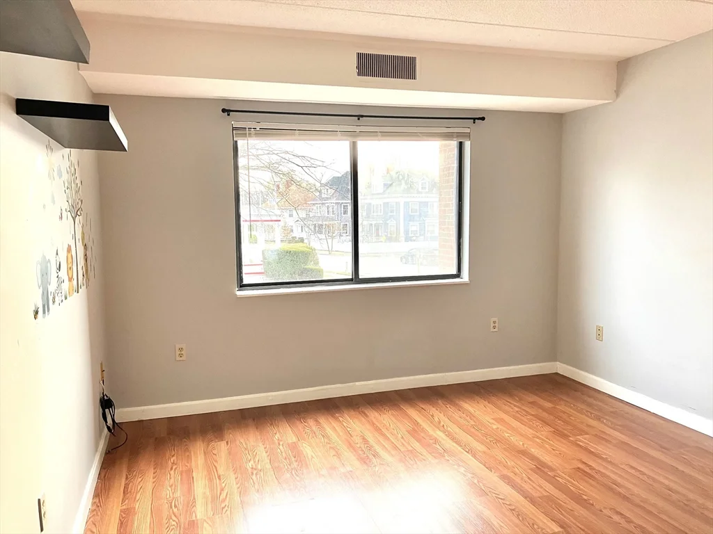 8 Nahant Pl, Diamond District