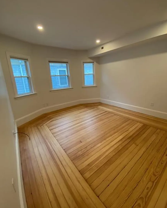 37 Spencer Ave, Powder House Square