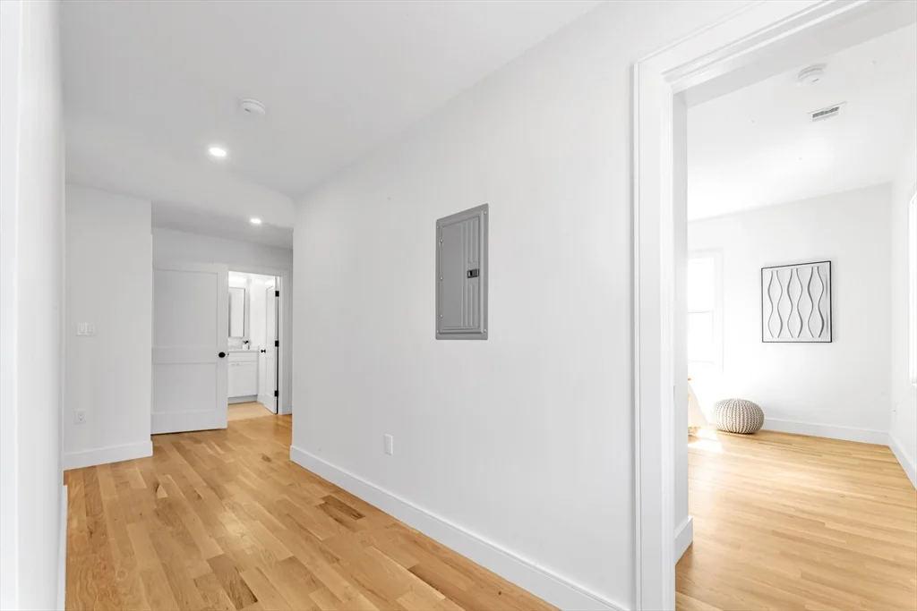 142 Birch St, Roslindale