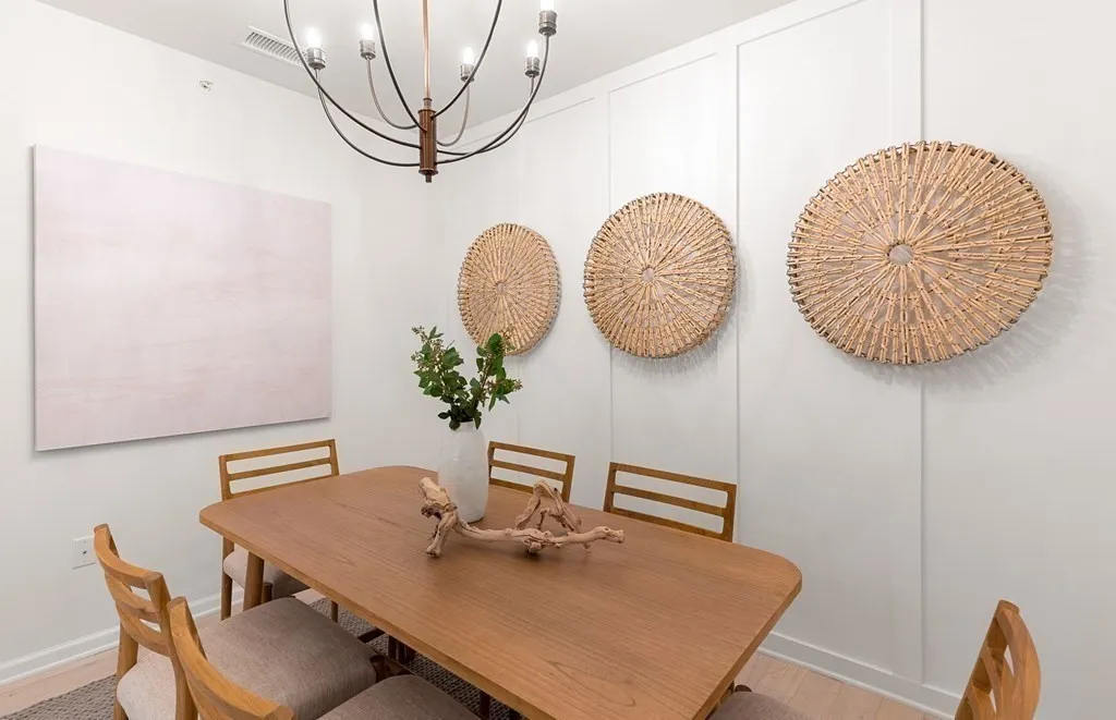 4 Winslow Ln, Grafton