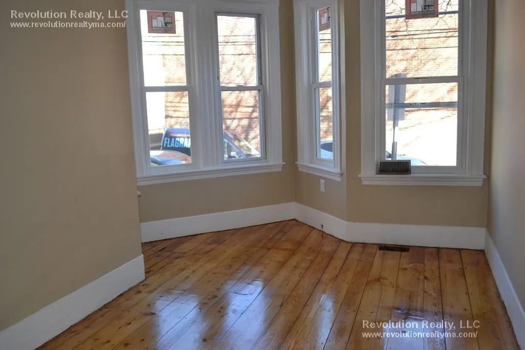 23 Alston St, East Somerville