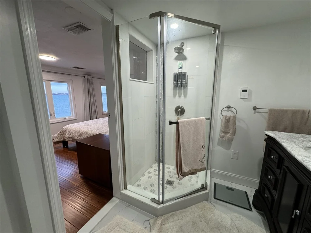 16 Homestead Ave, Quincy