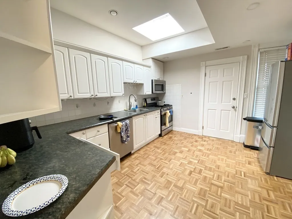 108 Buttonwood, Boston