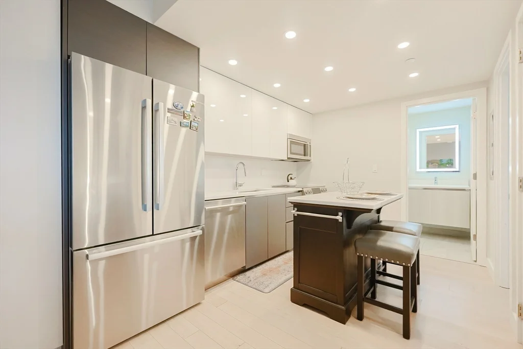 932 Broadway, Chelsea
