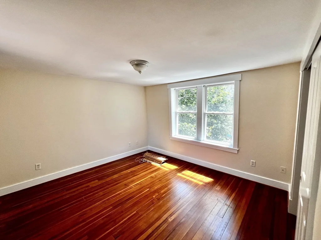 1 Fort Avenue Ter, Roxbury