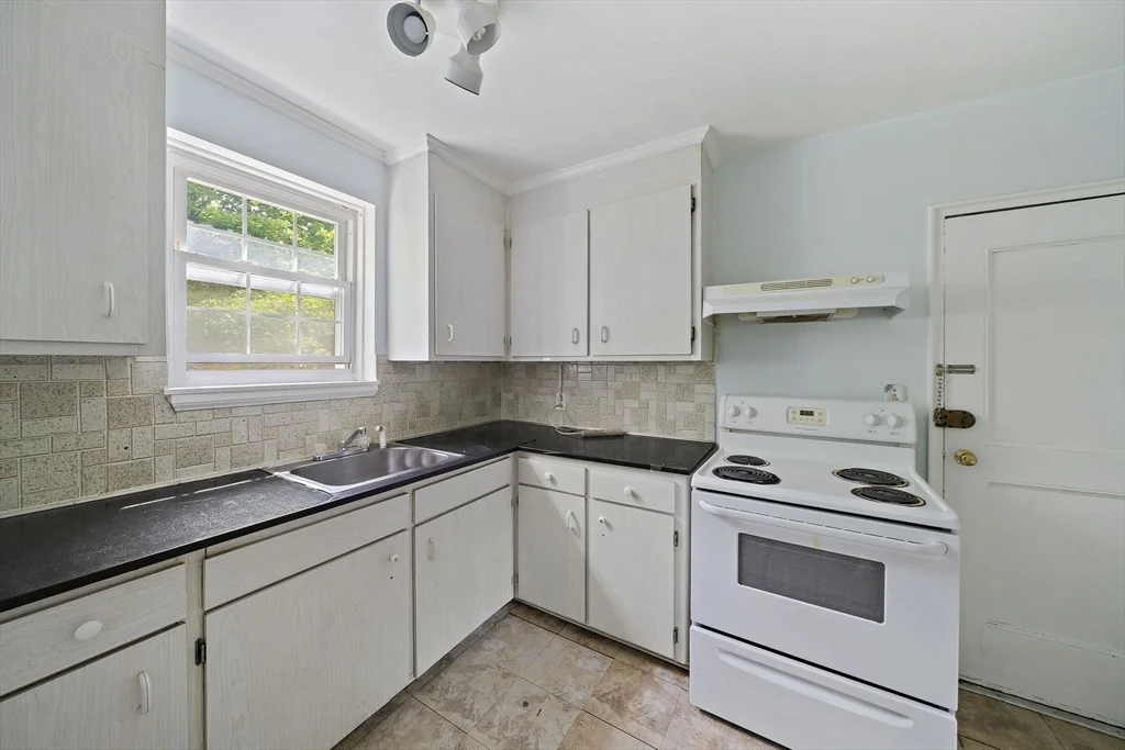 5 Dexter St, Malden