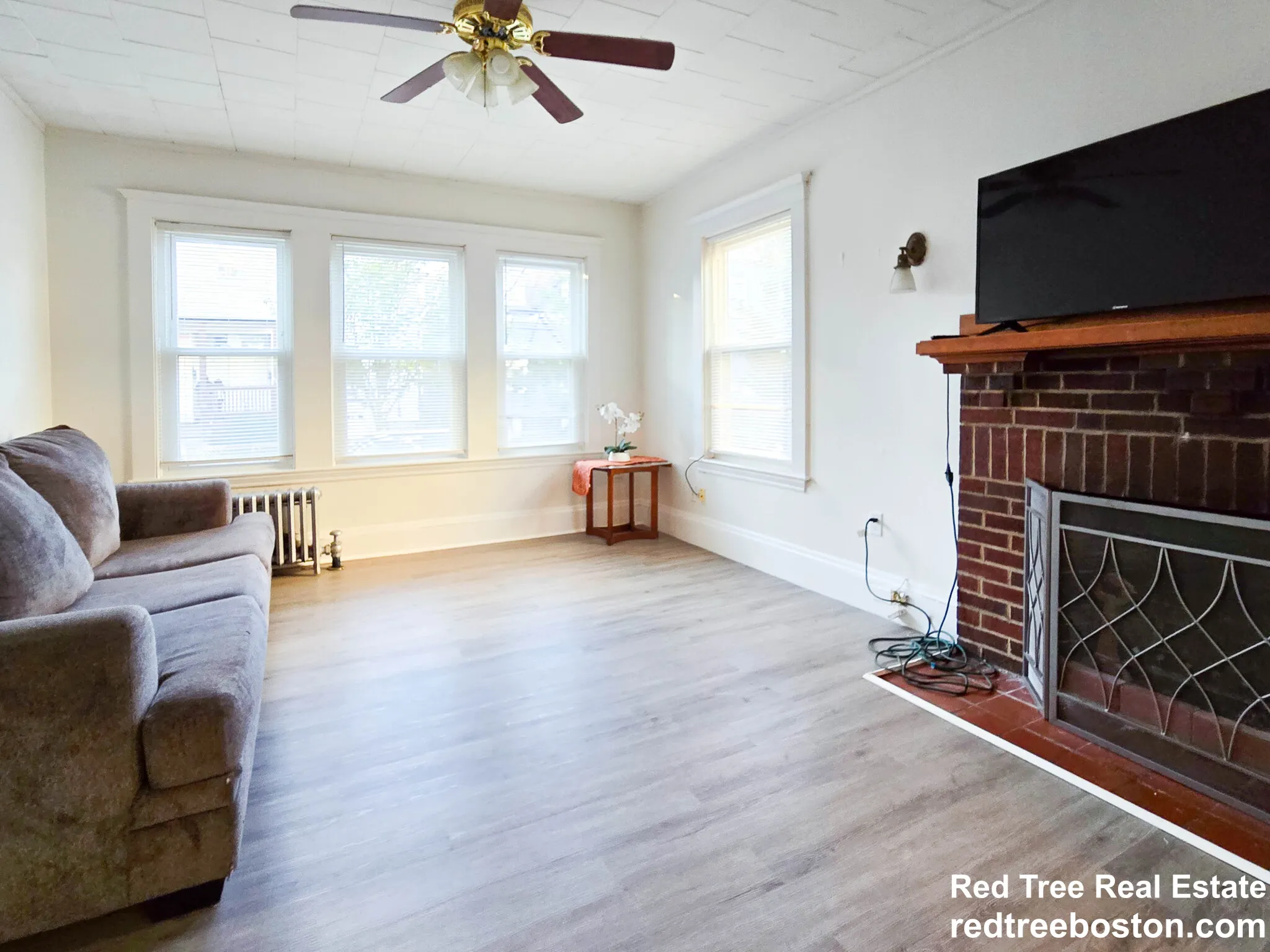 63 Pinckney St, East Somerville