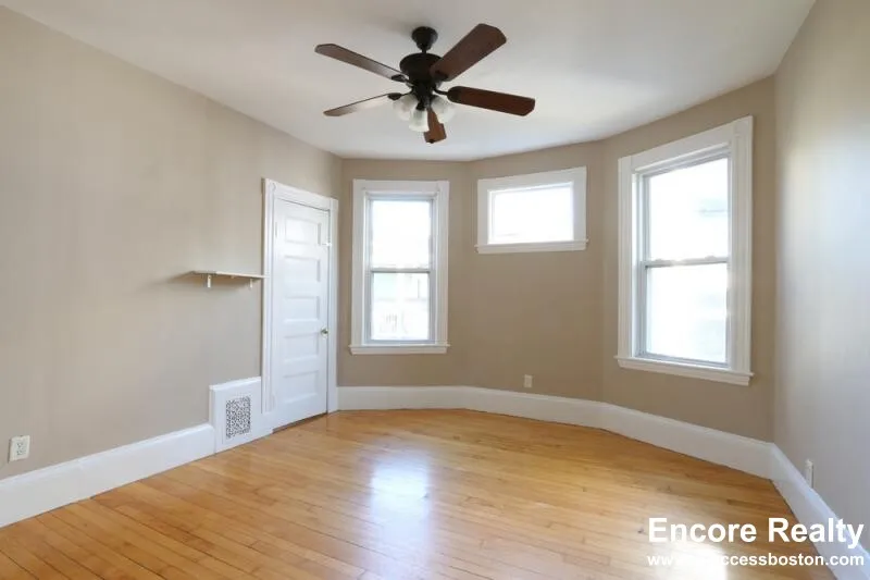 1 Parker Hill Ter, Mission Hill