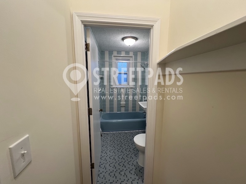 2018 Commonwealth Ave, Brighton