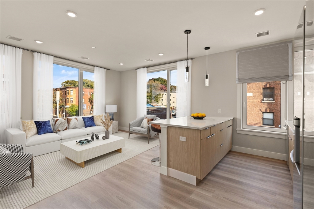 211 Green St, Jamaica Plain