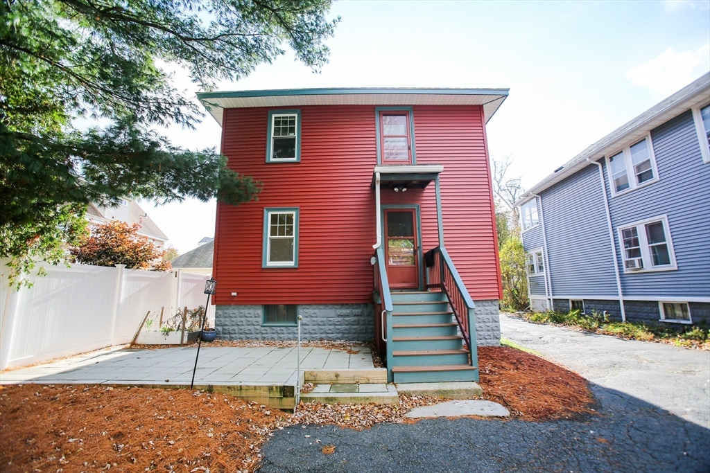 67 Orchard St, Medford