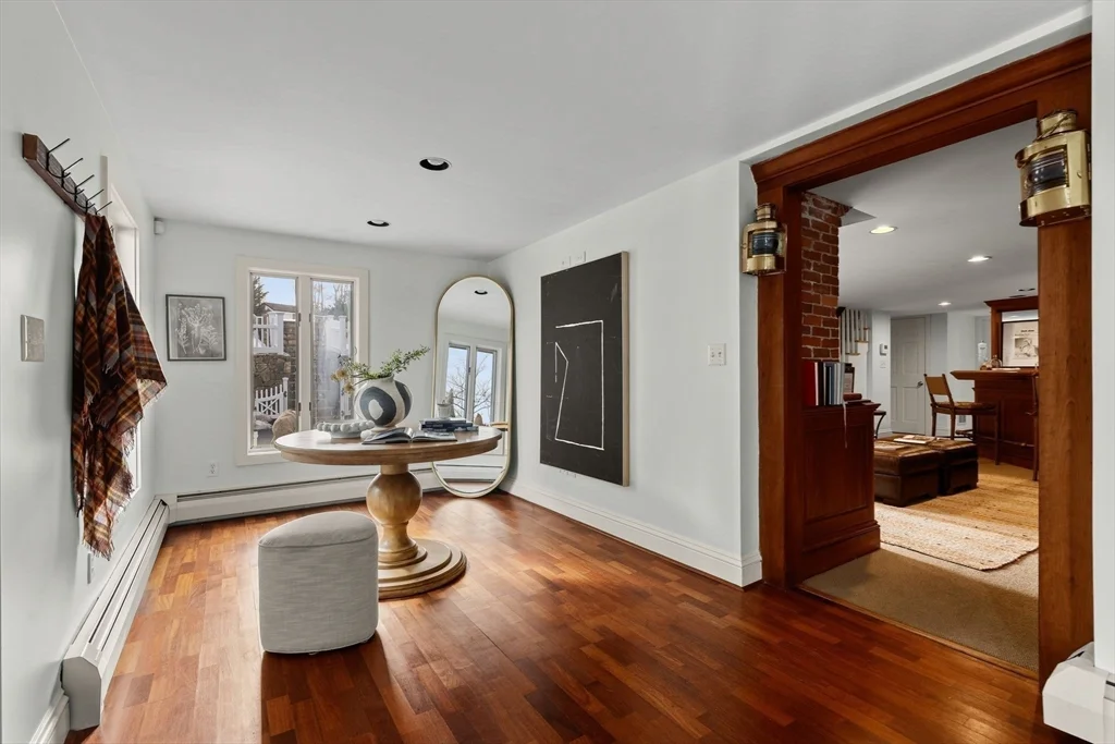 59 Harbor Ave, Marblehead Neck