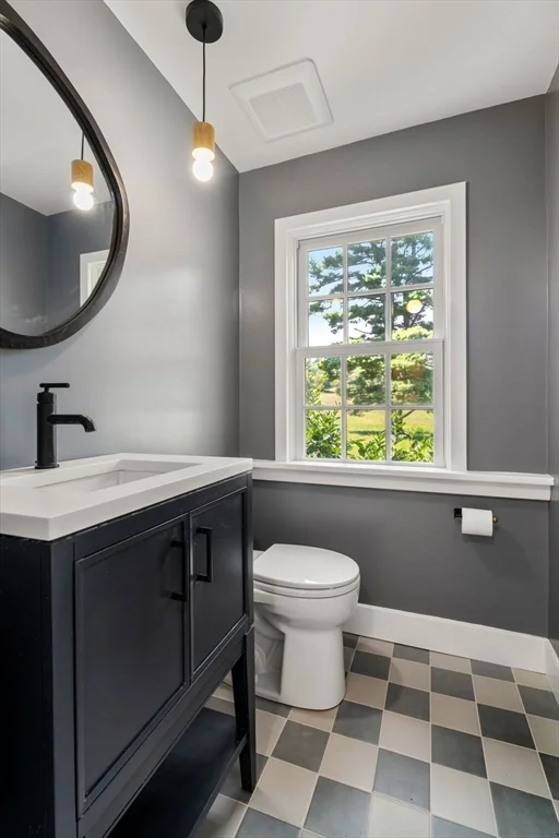 157 Farm Rd, Sherborn