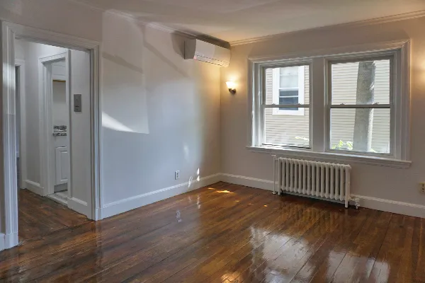 95 Adams St, South Side