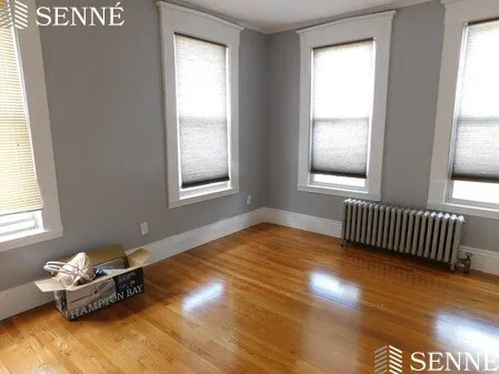 168 River St, Cambridgeport