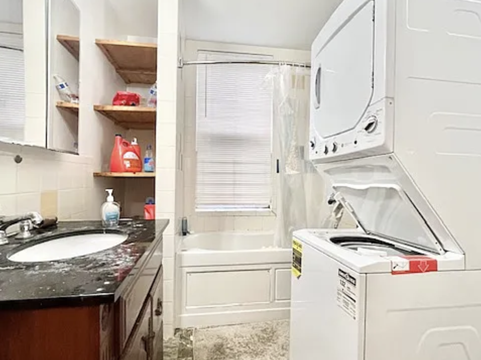 23 Highland Park Ave, Roxbury