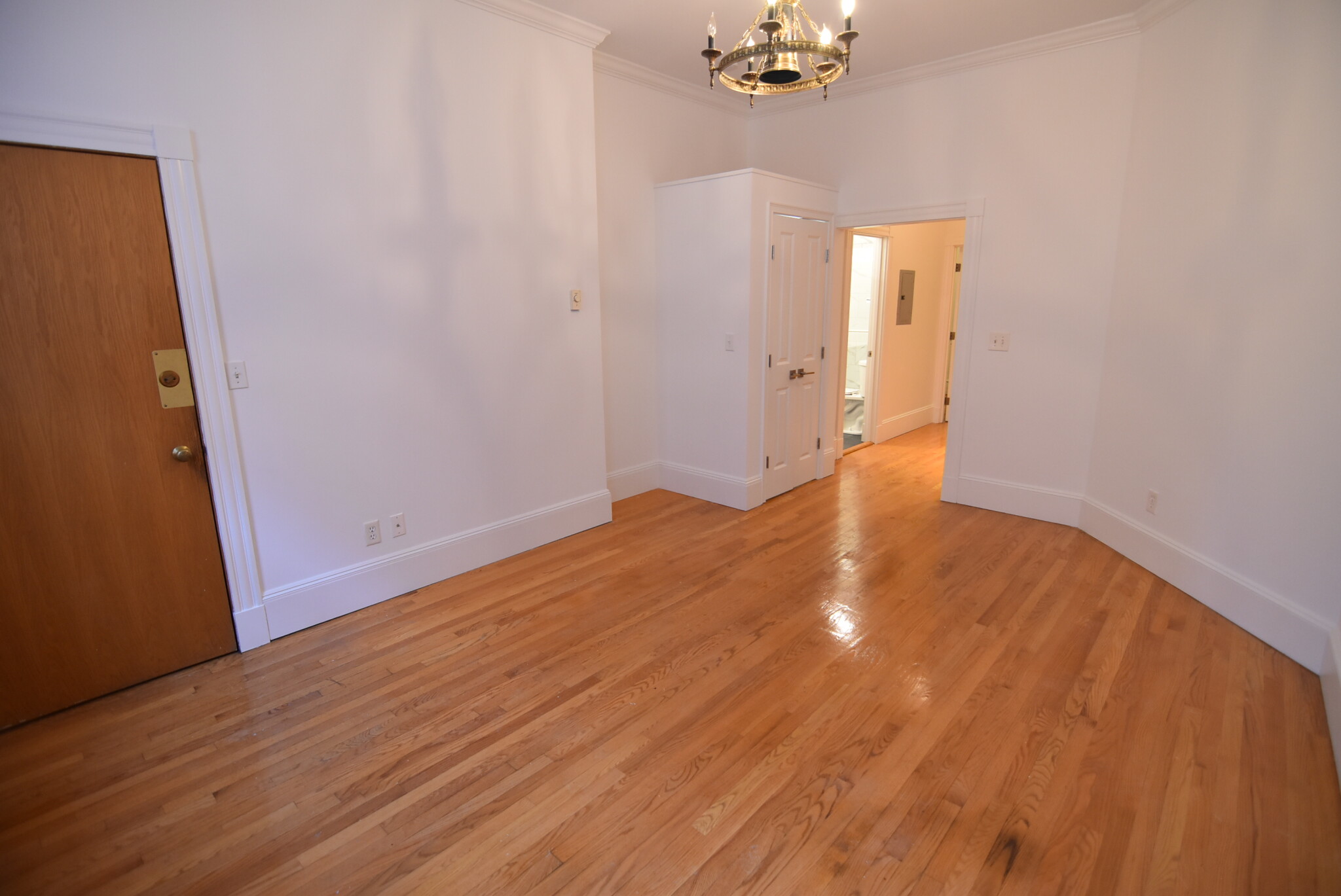 88 West Cedar St, Beacon Hill