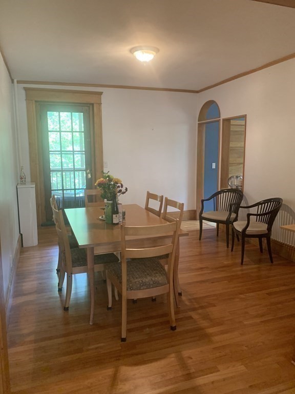 147 Longwood Ave, Longwood