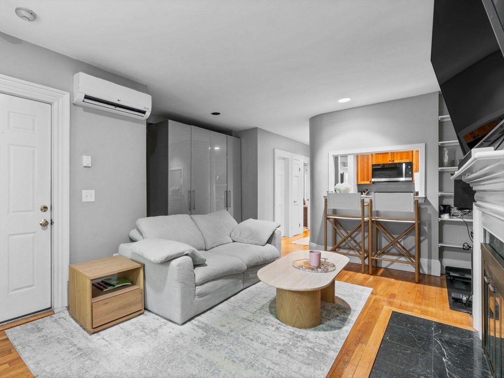 19 Greenwich Park, South End