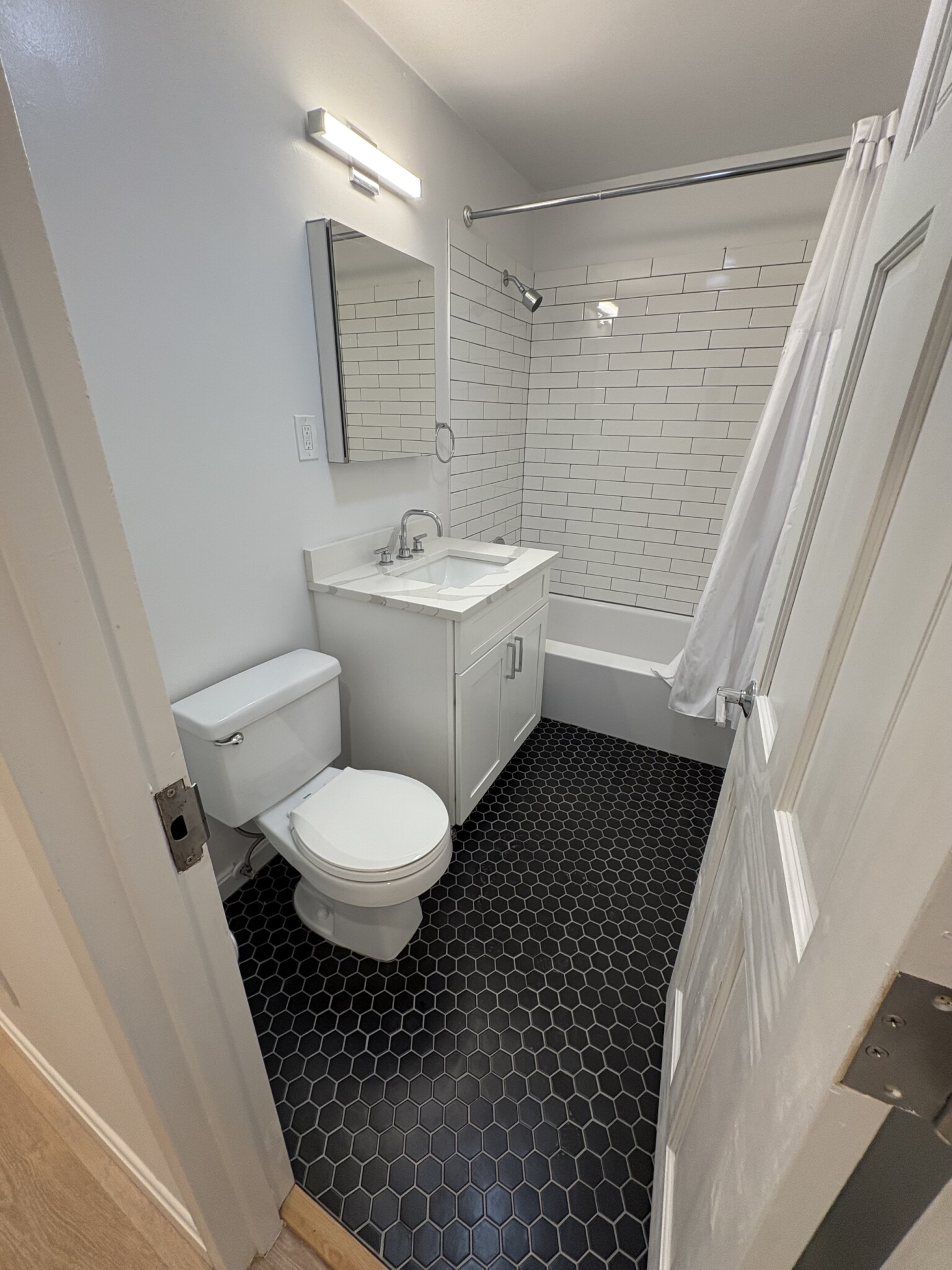 521 Massachusetts Ave, South End